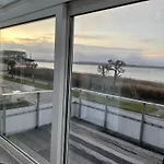 Mit Direktem Meerblick