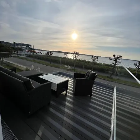 Mit Direktem Meerblick Apartment Laboe