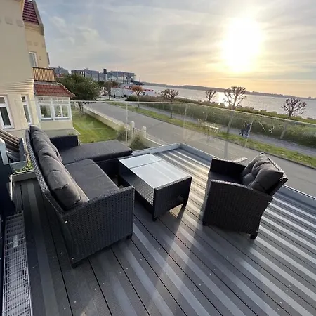 Mit Direktem Meerblick Laboe